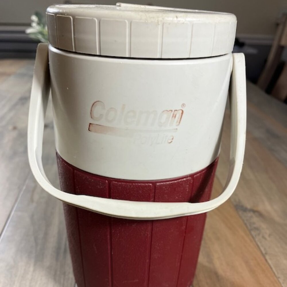Vintage Coleman Polylite Red 1/2 Gallon Thermos 5590 Water Jug Made in USA